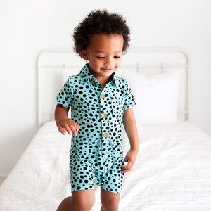 NWT Posh Peanut SHORT SLEEVE COLLARED HENLEY ROMPER Blue Cheetah Print